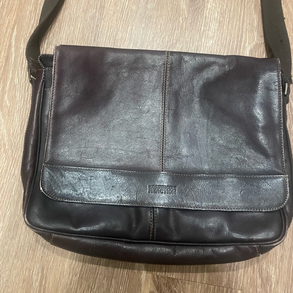 Kenneth Cole Brown Leather Messenger Bag - Picture 3 of 16